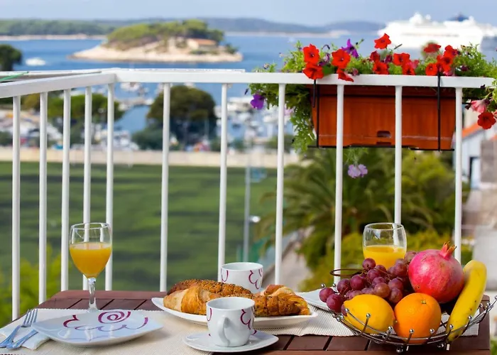 Hvar Harbor Luxury Apartament